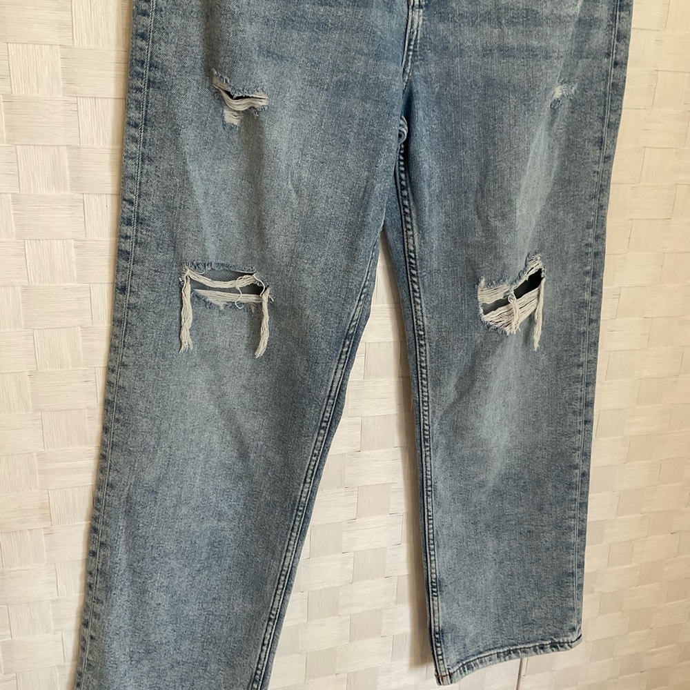 Arizona  Juniors size 9 Distressed Vintage Waist Blue Jeans - Picture 2 of 5